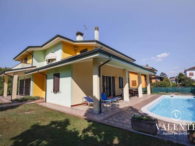 Villa singola in vendita a Quistello via della Fornace, 10