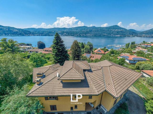 Villa singola in vendita a Ranco via Roncaccio, snc