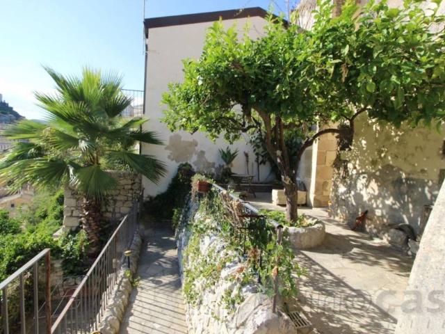 Villa singola in vendita a Ragusa, Ibla