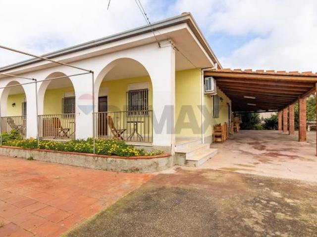 Villa singola in vendita a Ragusa, Marina di Ragusa
