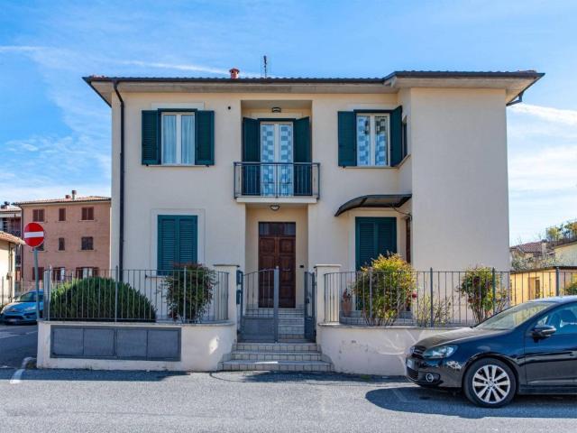 Villa singola in vendita a Rieti via Celestino Rosatelli