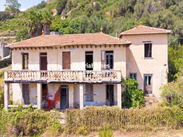 Villa singola in vendita a Riva Ligure via Aurelia, 68