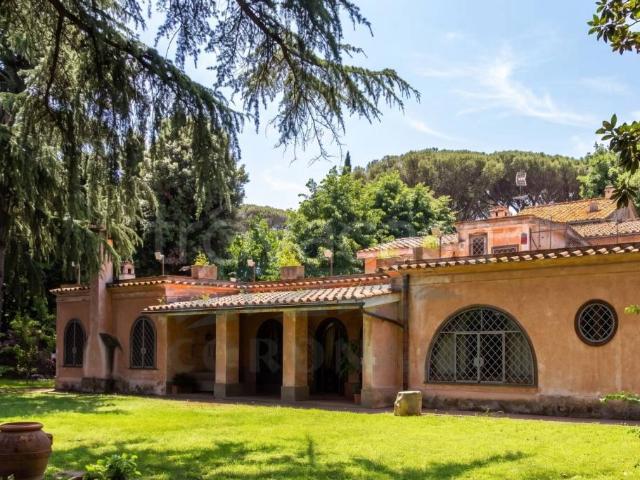 Villa singola in vendita a Roma via Appia Antica, 227, Quarto Miglio