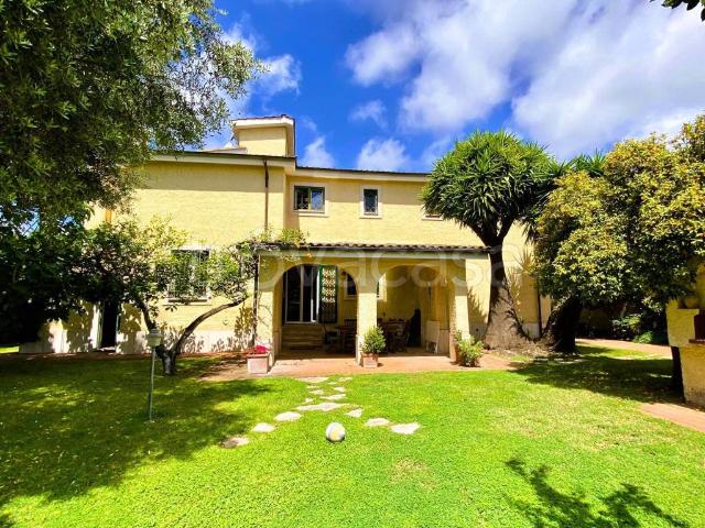 Villa singola in vendita a Roma via Cesare Pascucci, Infernetto