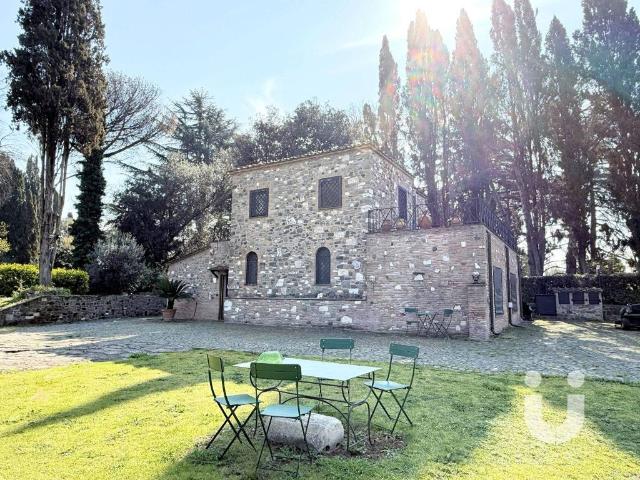 Villa singola in vendita a Roma via dei Lugari, Appia Pignatelli