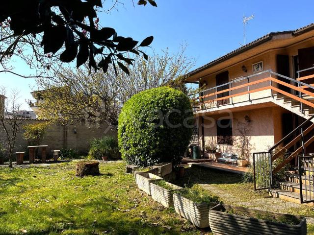 Villa singola in vendita a Roma via della Giustiniana, 81, Prima Porta