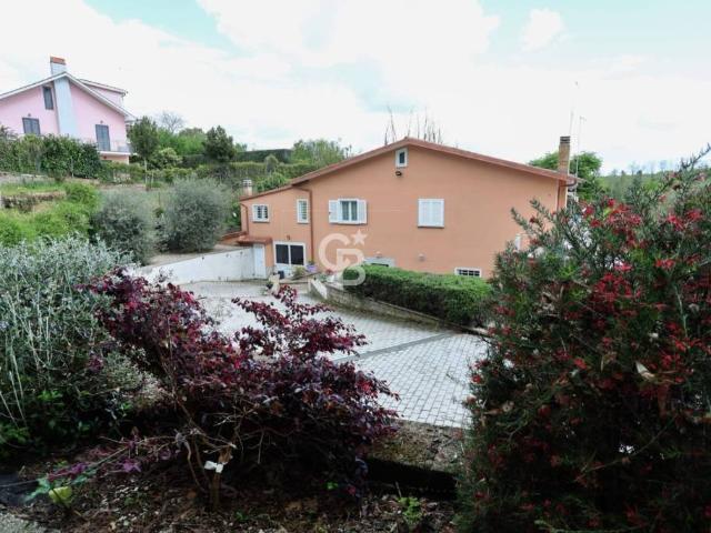 Villa singola in vendita a Ronciglione via Caprarola, 54