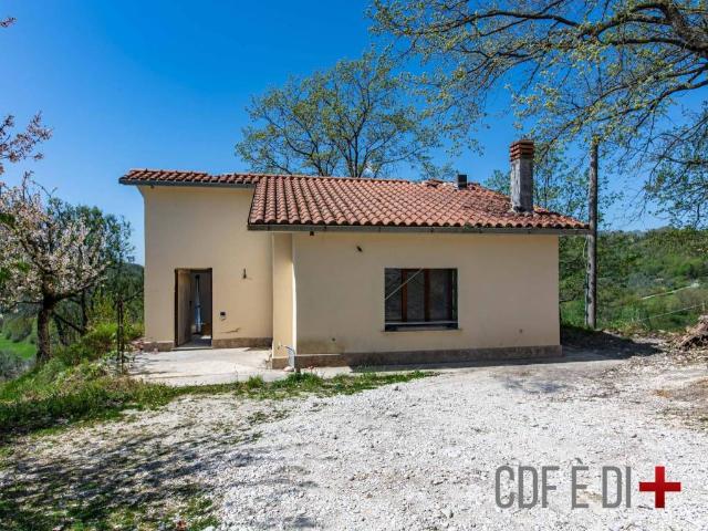 Villa singola in vendita a Rocca Sinibalda