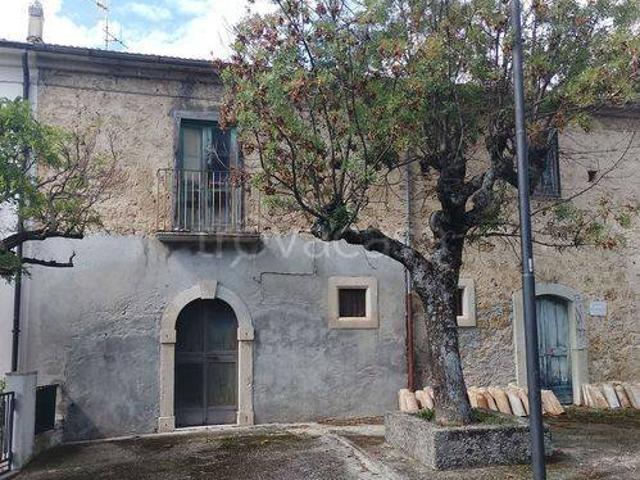 Villa singola in vendita a Rocchetta a Volturno via Annunziata