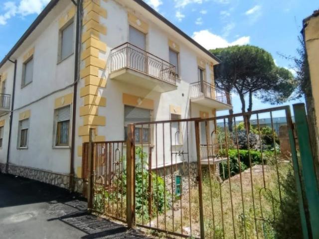 Villa singola in vendita a Scauri, Minturno