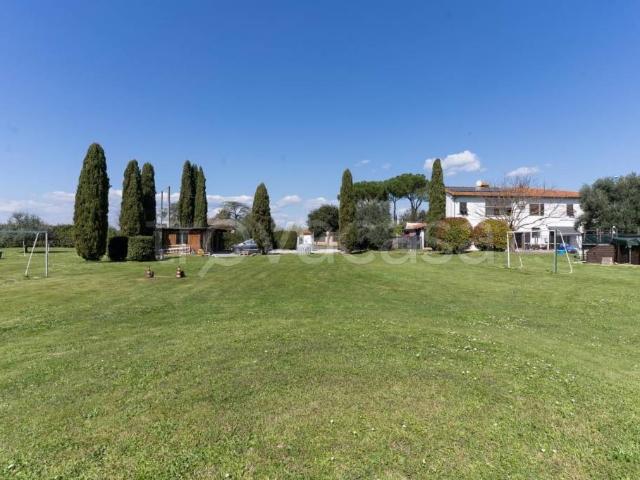 Villa singola in vendita a Santa Croce sull'Arno via Renato Fucini