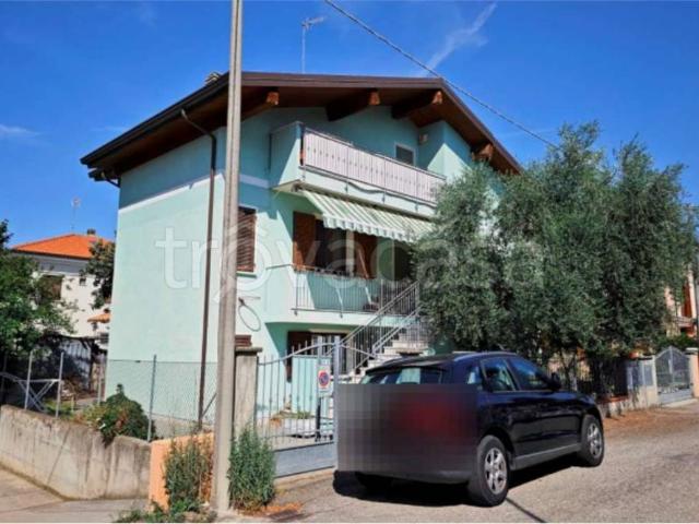Villa singola in vendita a Santarcangelo di Romagna via Guglielmo Oberdan