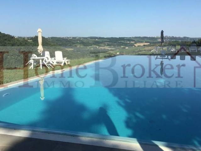 Villa singola in vendita a San Casciano in Val di Pesa via Grevigiana, 50