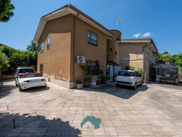 Villa singola in vendita a San Cesareo via Col Fiorito