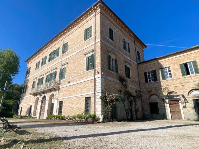 Villa singola in vendita a San Benedetto del Tronto, Residenziale Sud