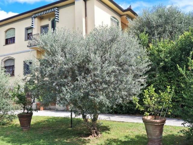Villa singola in vendita a San Giuliano Terme