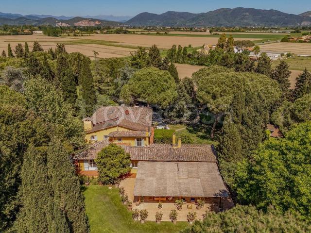 Villa singola in vendita a San Giuliano Terme via Ernesto Che Guevara