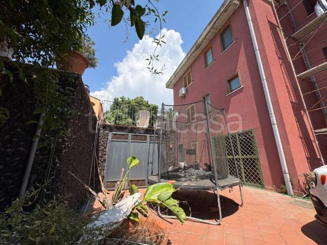Villa singola in vendita a San Giovanni la Punta via Cesare Pavese