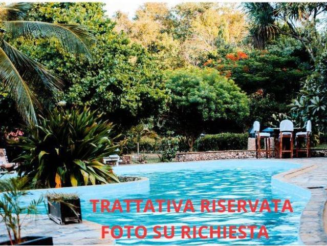Villa singola in vendita a San Giovanni la Punta via per Viagrande