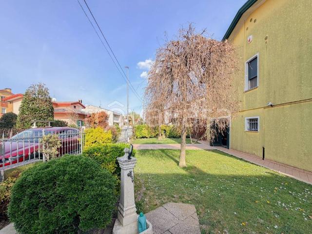 Villa singola in vendita a San Donà di Piave via Ignazio Silone, 7
