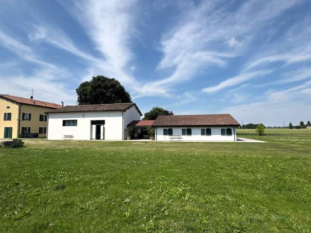 Villa singola in vendita a San Felice sul Panaro via g. Bignardi
