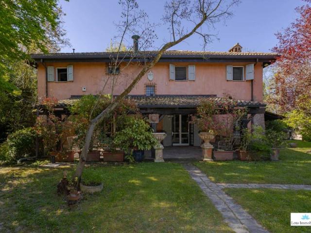 Villa singola in vendita a San Lazzaro di Savena via Castiglia