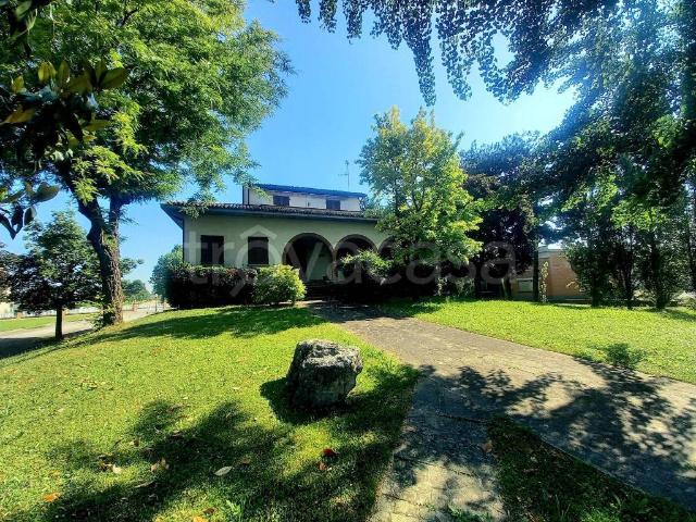 Villa singola in vendita a San Secondo Parmense via Giuseppe Garibaldi