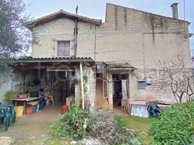 Villa singola in vendita a San Raffaele, Fondi