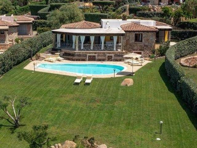 Villa singola in vendita a San Teodoro