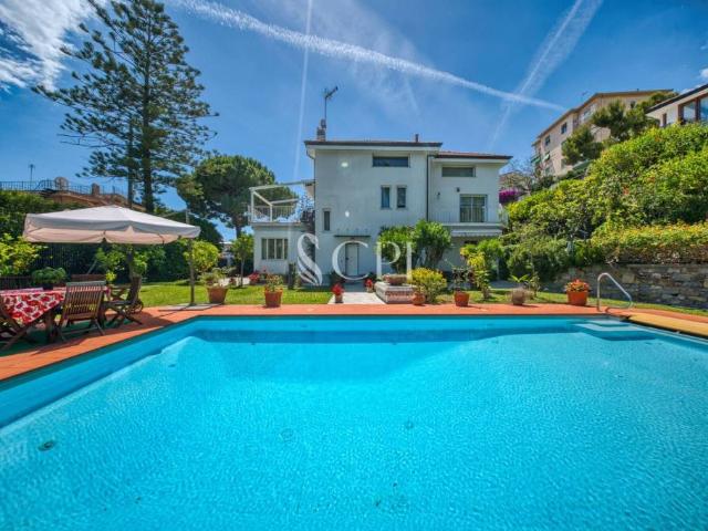 Villa singola in vendita a Sanremo via Privata al sole, 32, Foce Semeria
