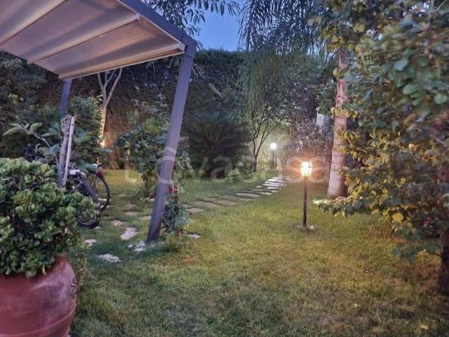 Villa singola in vendita a Sabaudia via Caraibi
