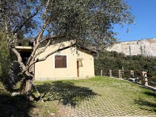 Villa singola in vendita a Salerno, Carmine Alto