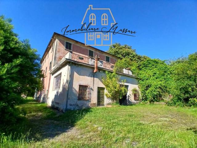 Villa singola in vendita a Sarzana via morano, 12