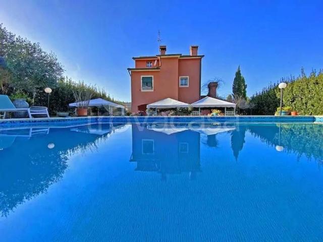 Villa singola in vendita a Sarzana