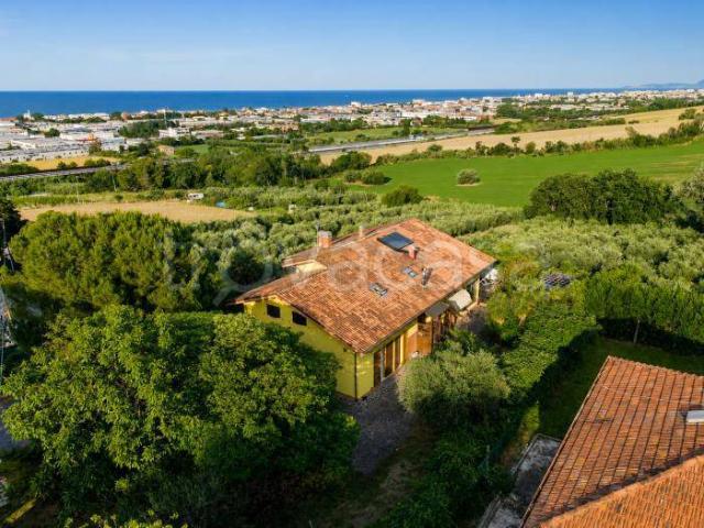 Villa singola in vendita a Senigallia