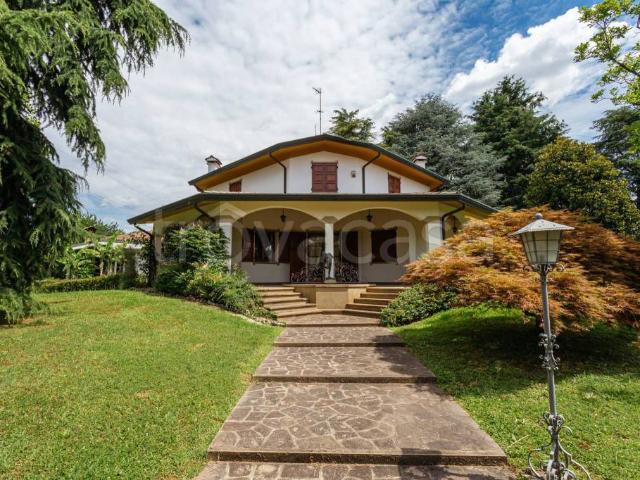 Villa singola in vendita a Selvazzano Dentro via Firenze, 9, Tencarola