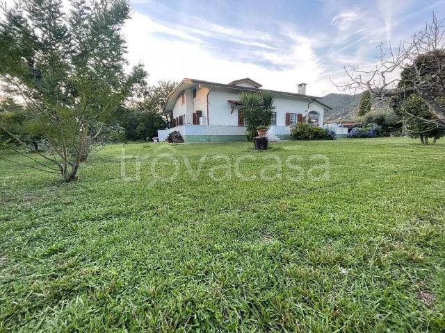 Villa singola in vendita a Seravezza