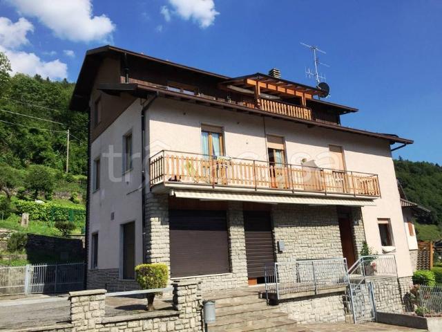 Villa singola in vendita a Serina via Chiesa, Bagnella