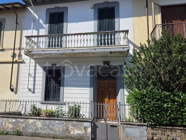 Villa singola in vendita a Sesto Fiorentino via Corsi Salviati