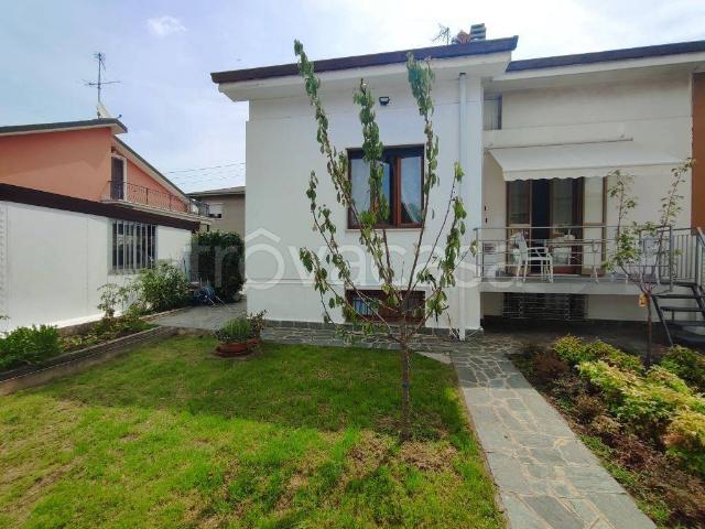 Villa singola in vendita a Seveso via Senofonte