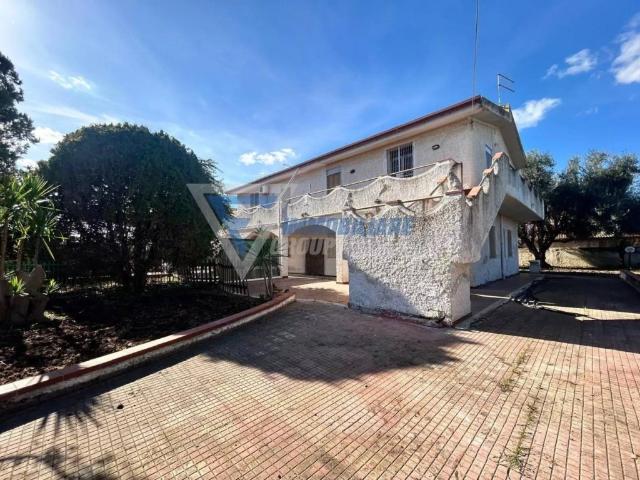Villa singola in vendita a Siracusa via alicudi, Arenella