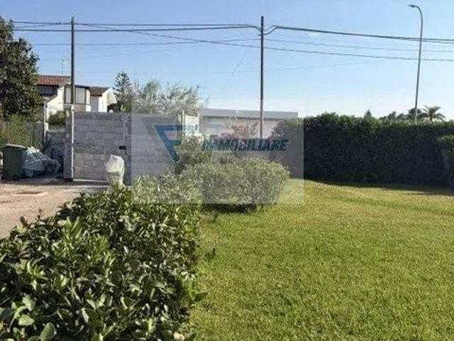 Villa singola in vendita a Siracusa via Isole della Sonda, Arenella