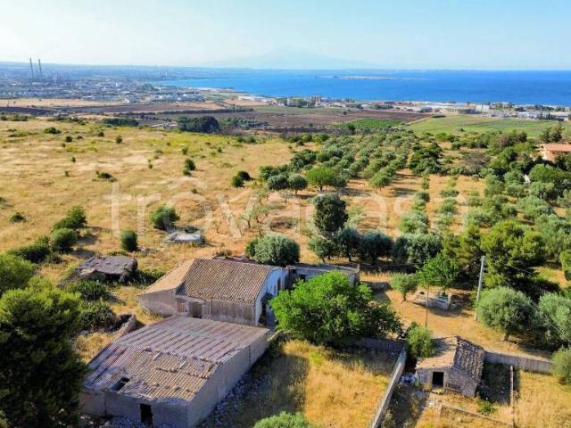 Villa singola in vendita a Siracusa via Pasquale Salibra, Pizzuta