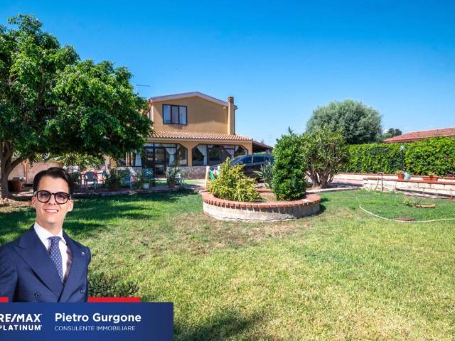 Villa singola in vendita a Siracusa, Arenella