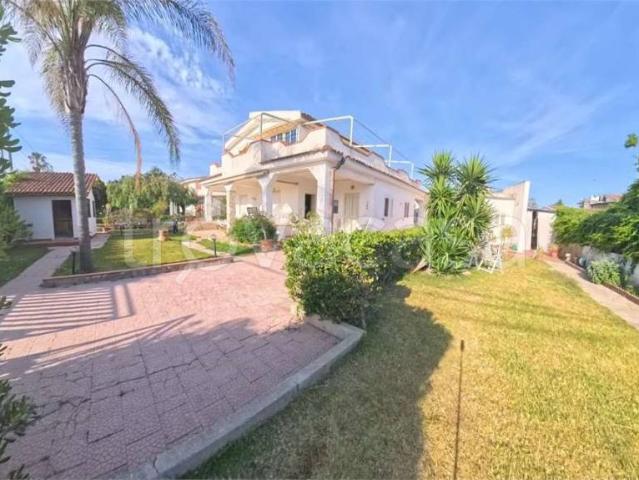 Villa singola in vendita a Siracusa, Arenella