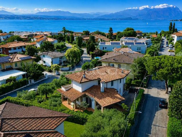 Villa singola in vendita a Sirmione via Giuseppe di Vittorio