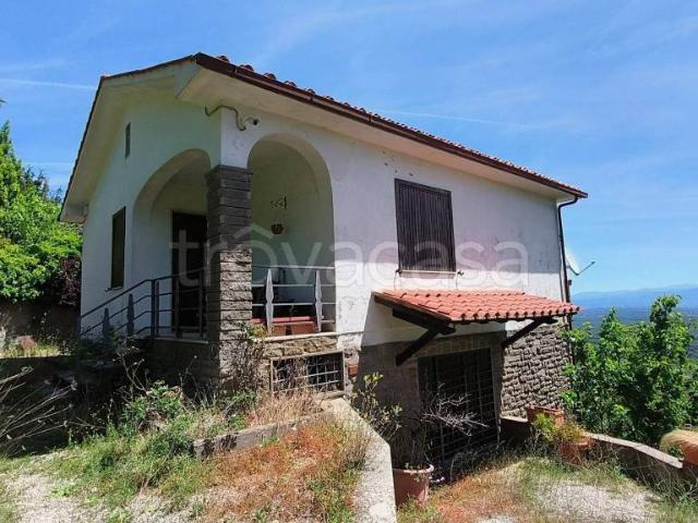 Villa singola in vendita a Soriano nel Cimino via della Montagna