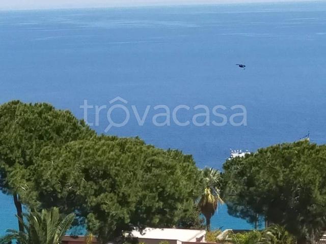 Villa singola in vendita a Soverato via Panoramica, 19