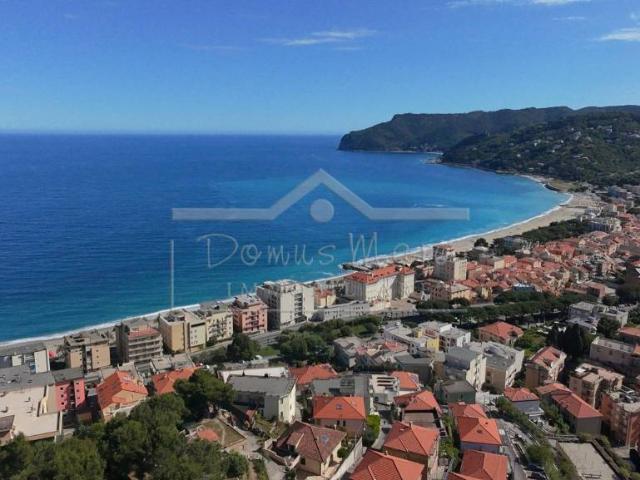 Villa singola in vendita a Spotorno via Laiolo, 50