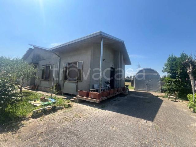 Villa singola in vendita a Suzzara